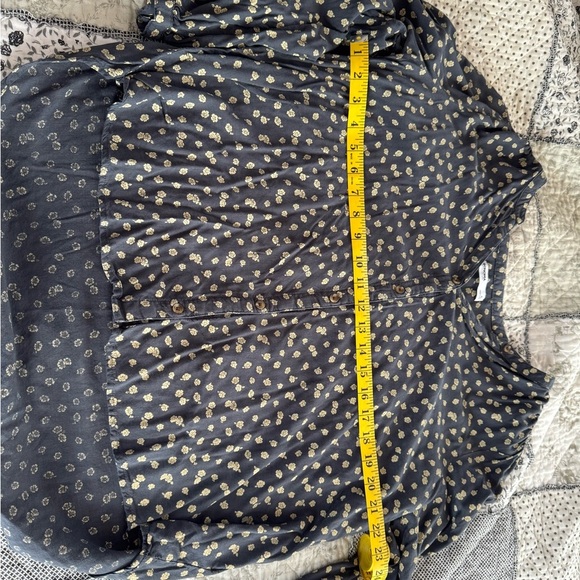 3/4 sleeve button up shirt - Picture 4 of 5